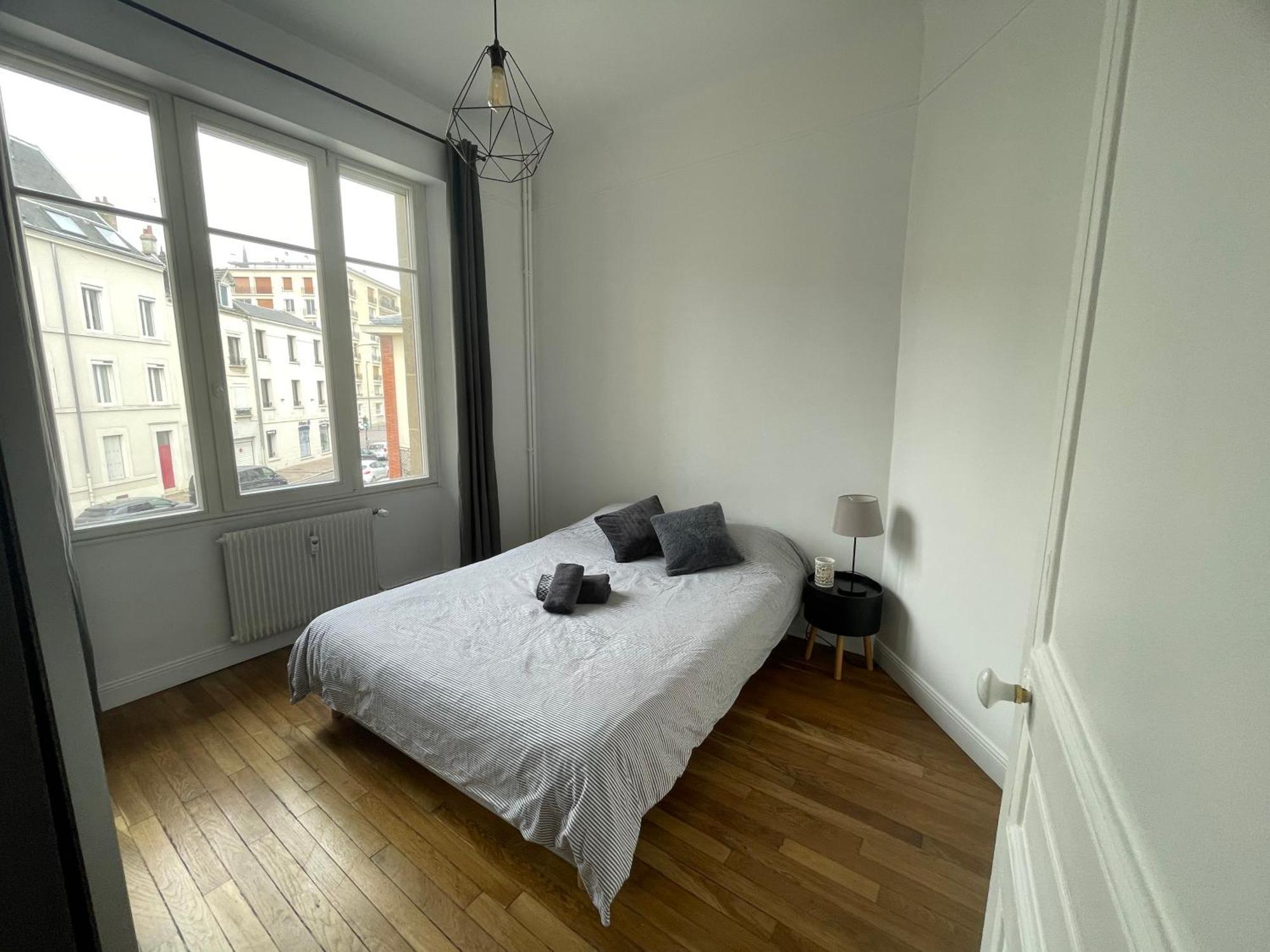 Charming - * Reims