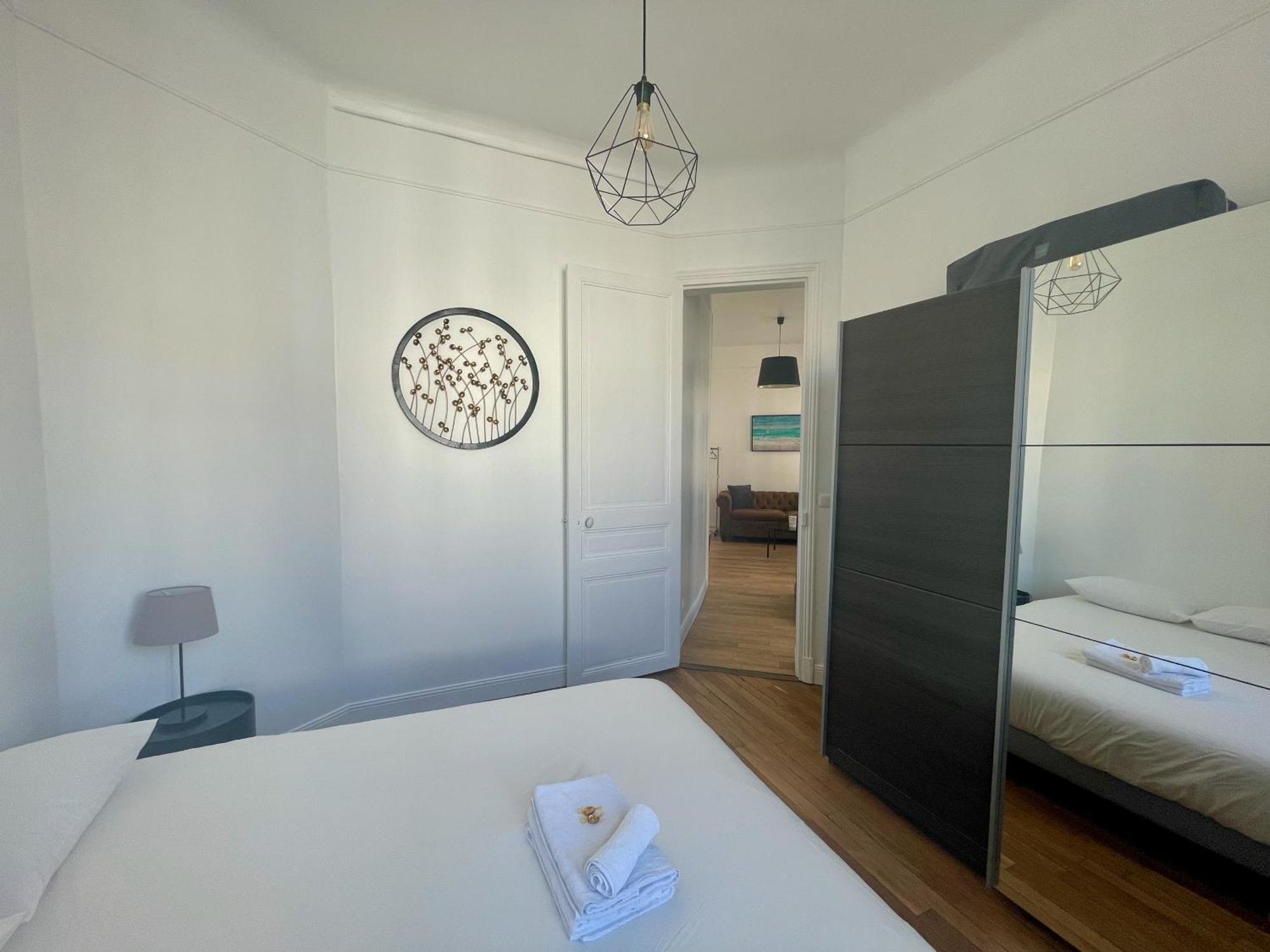 Charming Apartment *